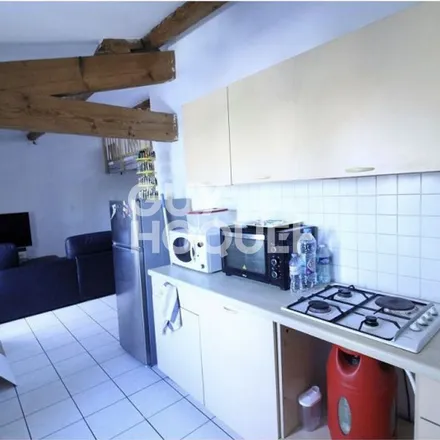 Rent this 2 bed apartment on 1 Place de l'Hôtel de Ville in 11100 Narbonne, France