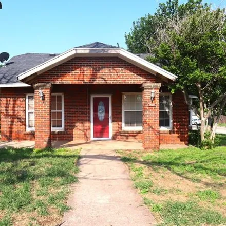 Image 1 - 281 East Texas Avenue, Sweetwater, TX 79556, USA - House for sale