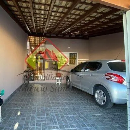 Buy this 2 bed house on Rua Henriquieta Vialta Saad in Água Quente, Taubaté - SP
