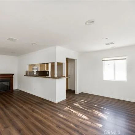 Image 8 - 8199 Kyle Street, Los Angeles, CA 91040, USA - House for sale