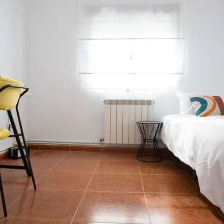 Rent this 3 bed apartment on Madrid in Calle Río Urbión, 1