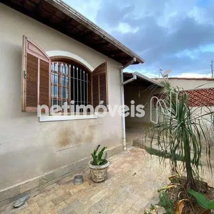 Buy this 3 bed house on Rua dos Crenaques in Santa Mônica, Belo Horizonte - MG