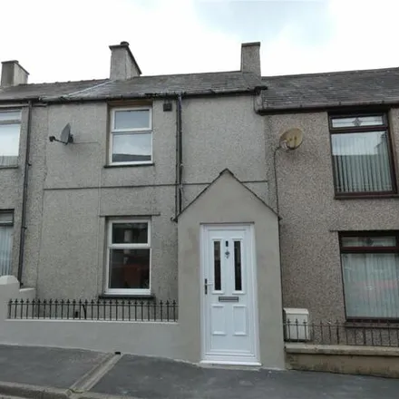 Rent this 2 bed townhouse on Rhedyw Road in Llanllyfni, LL54 6SG