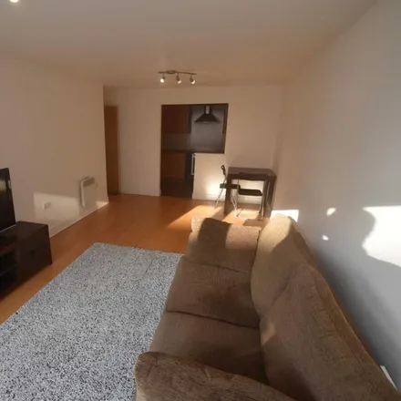 Image 4 - Hamilton House, St. Davids Square, London, E14 3WF, United Kingdom - Apartment for rent