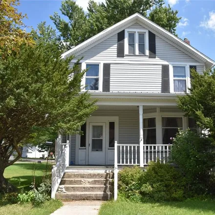 Buy this 4 bed house on 354 Main Street in Saegertown, Crawford County