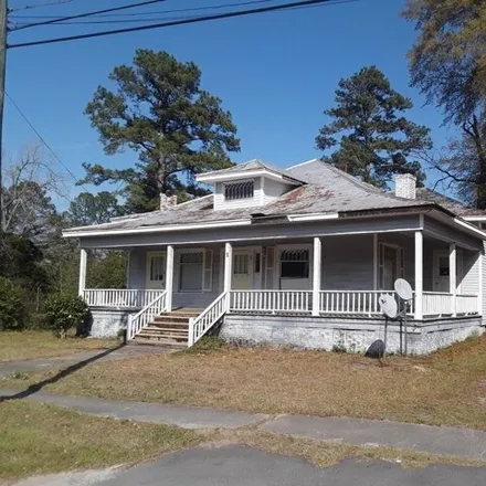 Buy this 3 bed house on 241 New Bridge Street in Bamberg, SC 29003