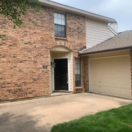 Rent this 2 bed house on 308 Stoneledge Drive in Irving, TX 75063