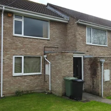 Rent this 2 bed room on 64 Elm Close in Stoke Gifford, BS34 6RH