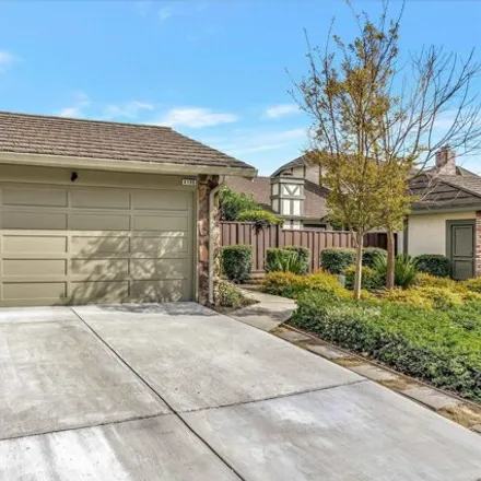 Buy this 2 bed house on 34312 Aiken Court in Fremont, CA 94555