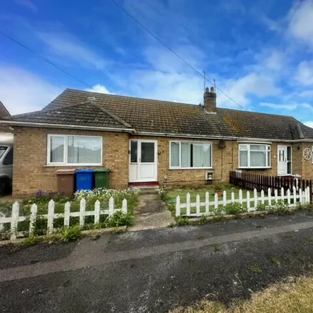 Image 1 - Louville Avenue, Withernsea, HU19 2PA, United Kingdom - House for rent