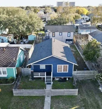 Buy this 4 bed house on 5039 Avenue Q in Galveston, TX 77551