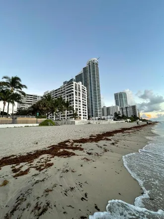 Image 9 - 3505 South Ocean Drive, Beverly Beach, Hollywood, FL 33019, USA - Condo for rent