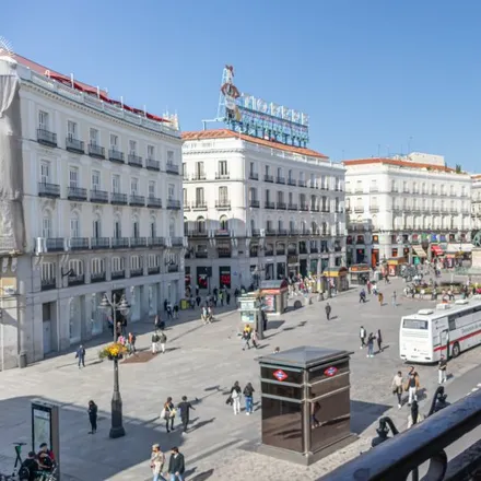 Image 9 - Twin fountains, Puerta del Sol, 28013 Madrid, Spain - Apartment for rent