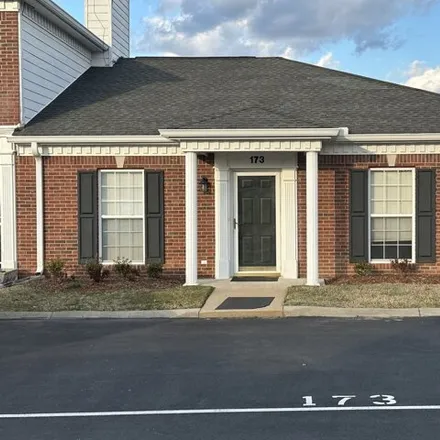Buy this 3 bed condo on Skyview Drive in Ashland City, Cheatham County