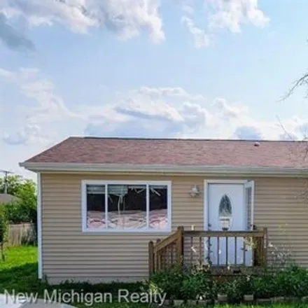Buy this 3 bed house on 115 North Park Drive in Algonac, MI 48001