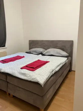 Rent this 3 bed apartment on Tanbruckgasse 36 in 1120 Vienna, Austria
