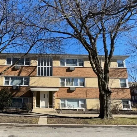 Rent this 2 bed house on 7909 Niles Avenue in Skokie, IL 60077