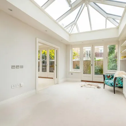 Rent this 5 bed house on 1-16 Charlmers Way in London, TW1 1QG