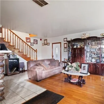 Image 7 - 53 Hempstead Road, Village of Spring Valley, NY 10977, USA - House for sale