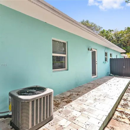 Image 1 - 2717 Southwest 14th Avenue, Fort Lauderdale, FL 33315, USA - Apartment for rent