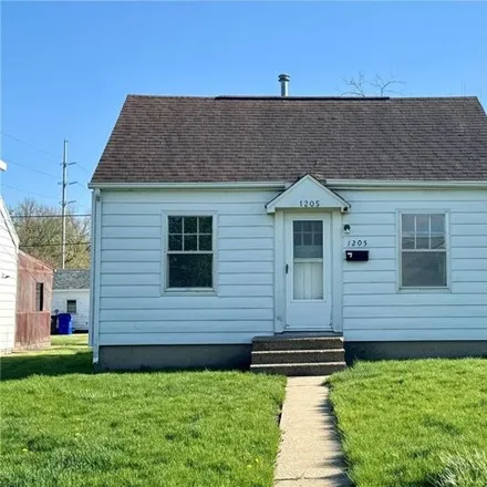 Buy this 1 bed house on 1209 18th Avenue Southwest in West Cedar Rapids, Cedar Rapids