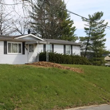 Buy this 3 bed house on 9168 Blueridge Drive in Covington, KY 41017