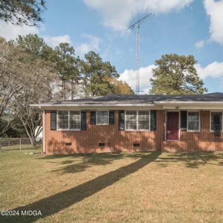 Buy this 3 bed house on 3706 Jessica Drive in East Macon, Macon