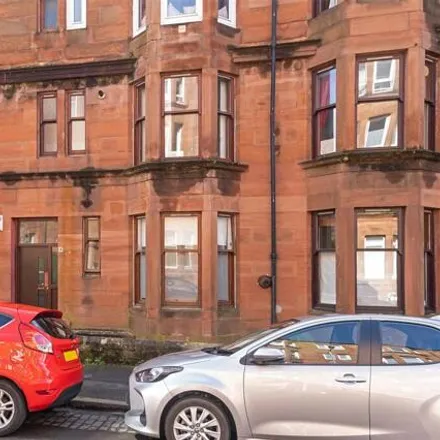 Buy this 2 bed apartment on 7 Kennoway Drive in Thornwood, Glasgow