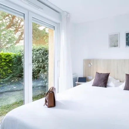 Rent this 2 bed apartment on 46 Avenue Marcel Mérieux in 69280 Marcy-l'Étoile, France