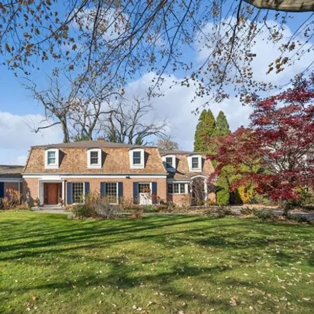 Buy this 6 bed house on Marie Murphy Junior High School in 2921 Illinois Road, Wilmette