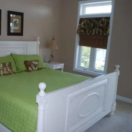 Rent this 2 bed condo on Steinhatchee in FL, 32359