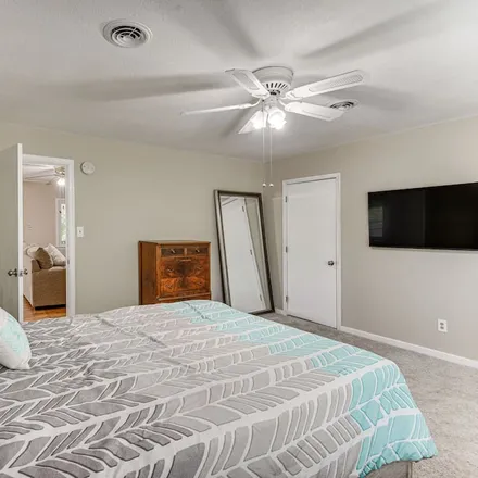 Rent this 2 bed apartment on Virginia Beach