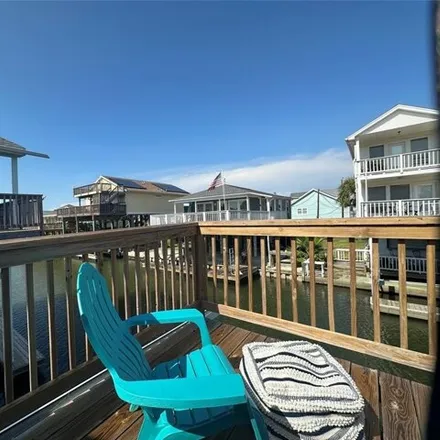 Buy this 2 bed house on 4438 Pelican Way in Jamaica Beach, Galveston County