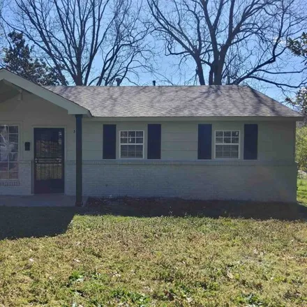 Buy this 3 bed house on 483 Carbon Road in Memphis, TN 38109