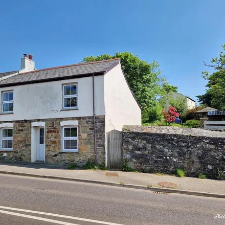 Rent this 3 bed house on The Square in Chacewater, TR4 8UF