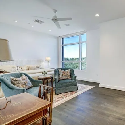 Image 3 - 3463 D'Amico Street, Houston, TX 77019, USA - Condo for sale