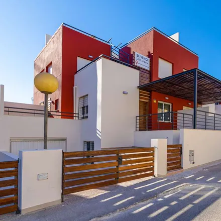 Buy this 3 bed townhouse on Spain