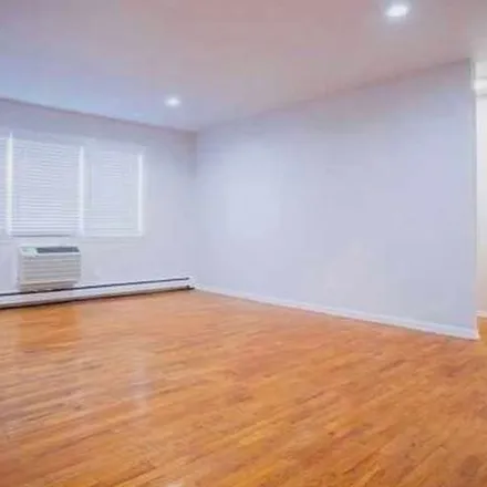 Rent this 2 bed apartment on 4 Lakeview Avenue in Leonia, Bergen County
