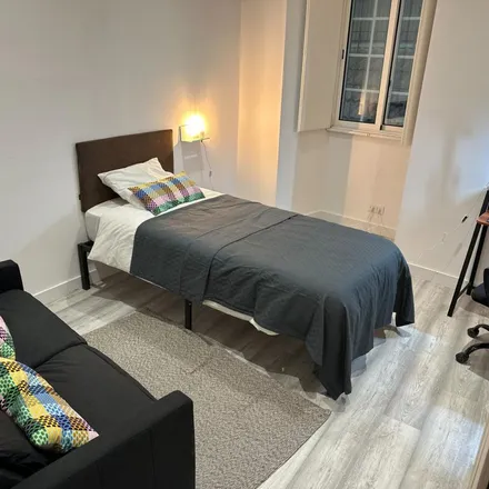 Rent this 8 bed apartment on Ciclovia Avenida 24 de Julho in 1280-870 Lisbon, Portugal