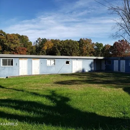 Image 8 - 1444 North York Highway, Squirrel Flat, Fentress County, TN 38556, USA - House for sale