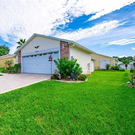 Image 3 - 5906 Greenberry Court, Zephyrhills, FL 33542, USA - House for sale