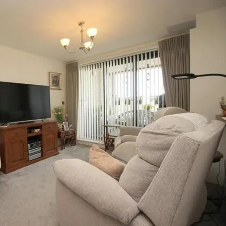 Image 2 - Charles Court, Northdown Road, East Cliftonville, Margate, CT9 3FH, United Kingdom - Apartment for sale