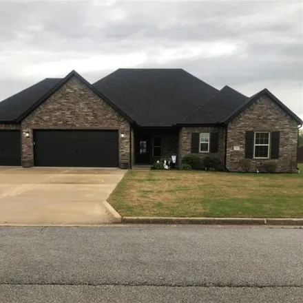 Rent this 4 bed house on 18061 Astor Dr in Fayetteville, Arkansas