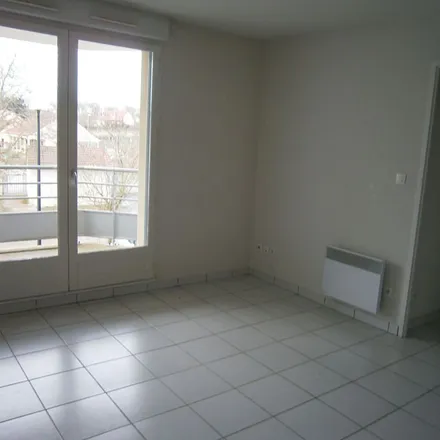 Image 7 - 1 Rue de l'Arbalète, 71400 Autun, France - Apartment for rent