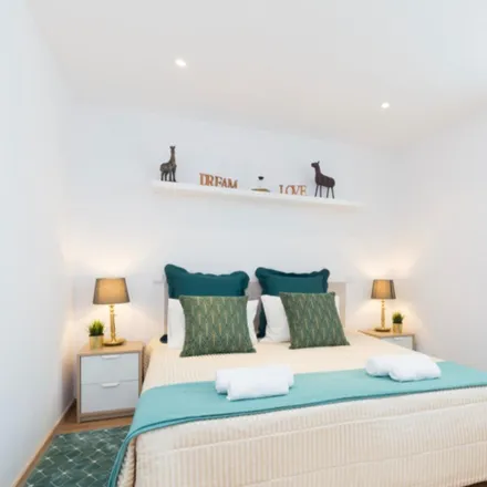 Rent this 1 bed apartment on Edifício Palladium in Rua de Passos Manuel, 4000-385 Porto