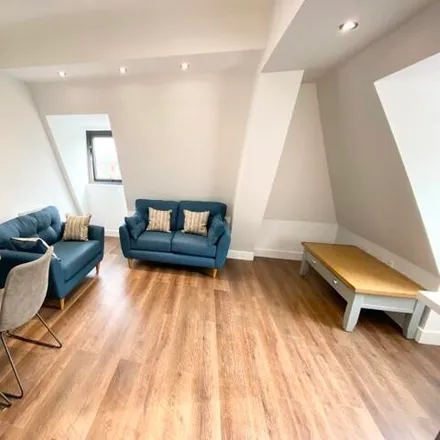 Image 3 - 29 Hanover Square, Leeds, LS3 1AW, United Kingdom - House for rent