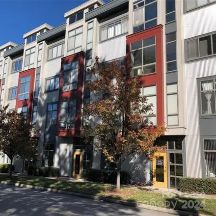 Rent this 1 bed condo on 528 West 10th Street in Charlotte, NC 28202