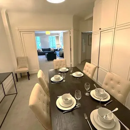Rent this 6 bed apartment on 10 Elm Tree Road in London, NW8 9JX