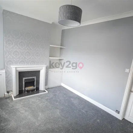 Image 3 - Manvers Road, Sheffield, S20 1AY, United Kingdom - Apartment for rent