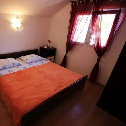 Rent this 1 bed apartment on 21226 Vinišće